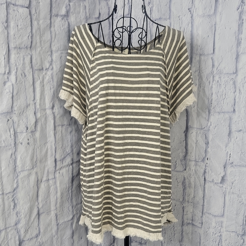 Umgee Gray‎ and White Striped Blouse